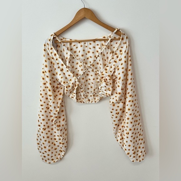 WeWoreWhat Women's Small Daisy Flower Billow Sleeve Crop Top Ivory Multi - Picture 7 of 11